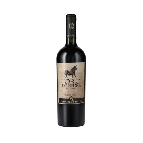 Vino Toro de Piedra Carmenere Gran Reserva. Un vino tinto de color rubí profundo con aromas a especias, ciruela y café torrefacto. ¡Compra aquí!